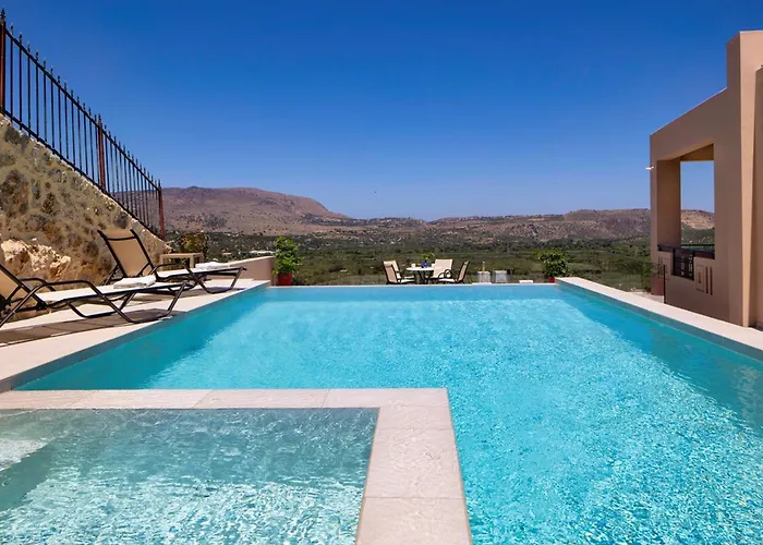 Iconic Villa With Private Pool And Sea View