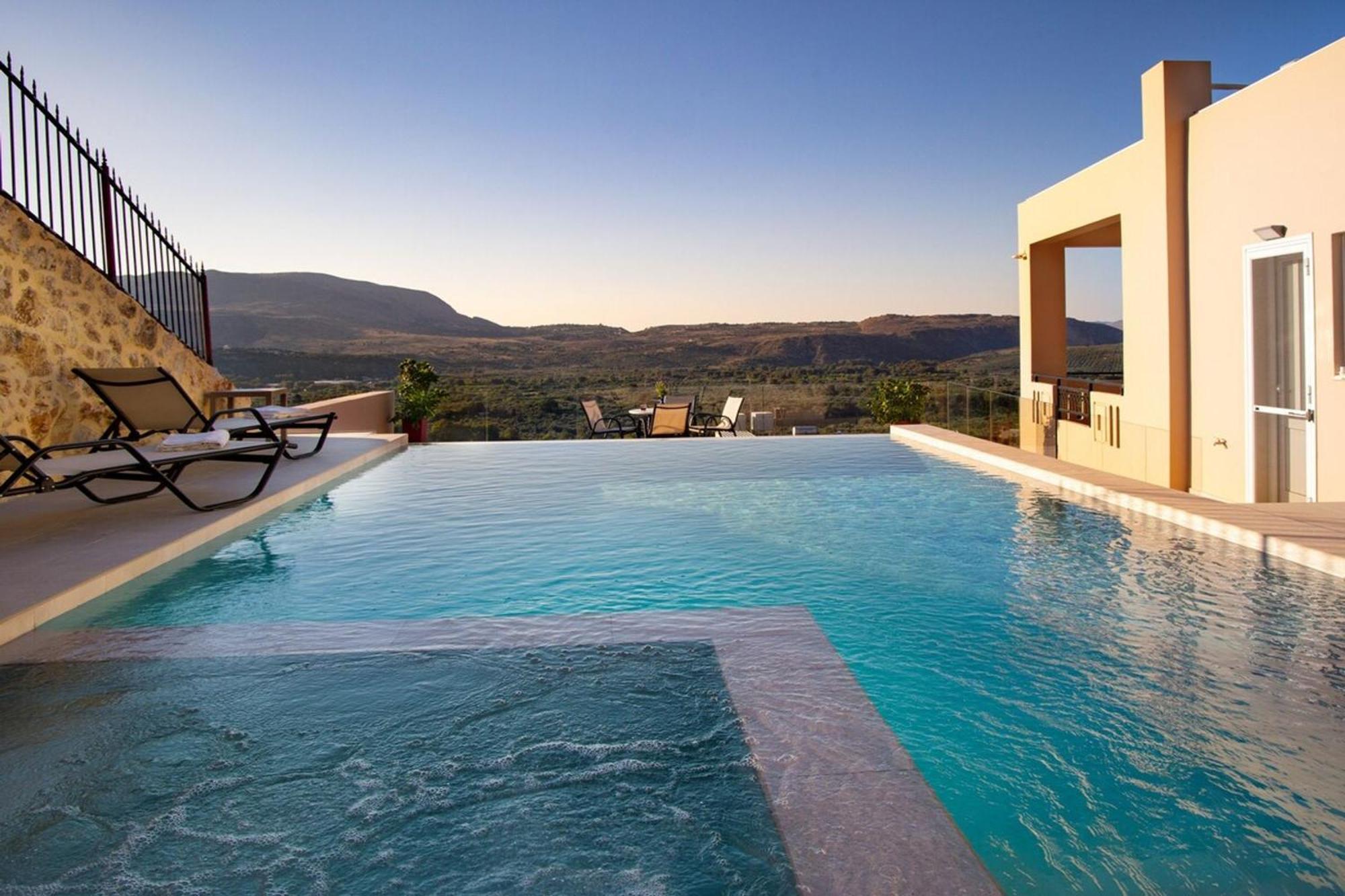 Villa Iconic With Private Pool And Sea View