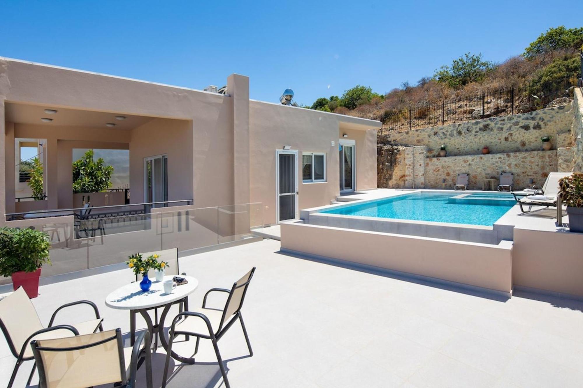 Villa Iconic With Private Pool And Sea View
